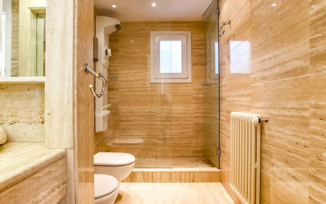Casa Independiente con Jard n y Piscina Privada