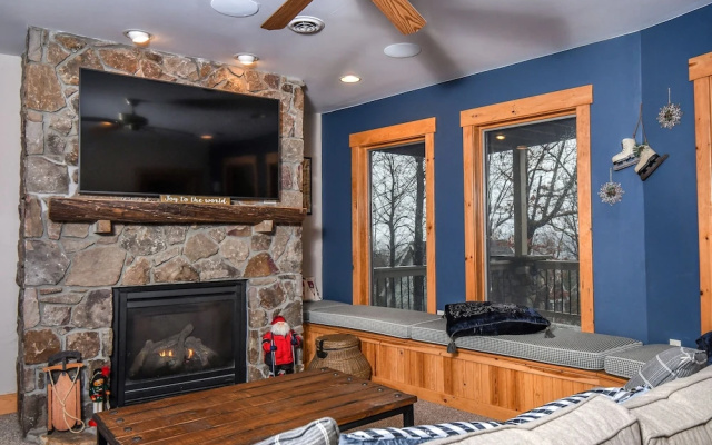 Wispering Heights 4 Bedroom House