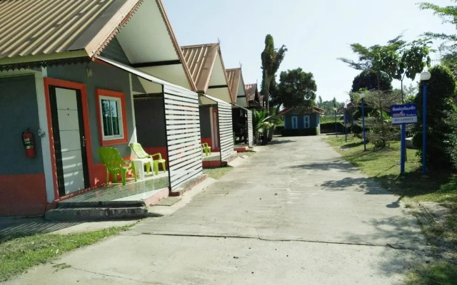 Raveekan Resort