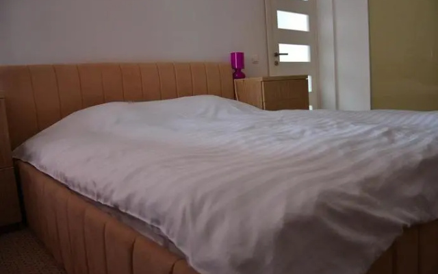Zenti Plaza Hotel