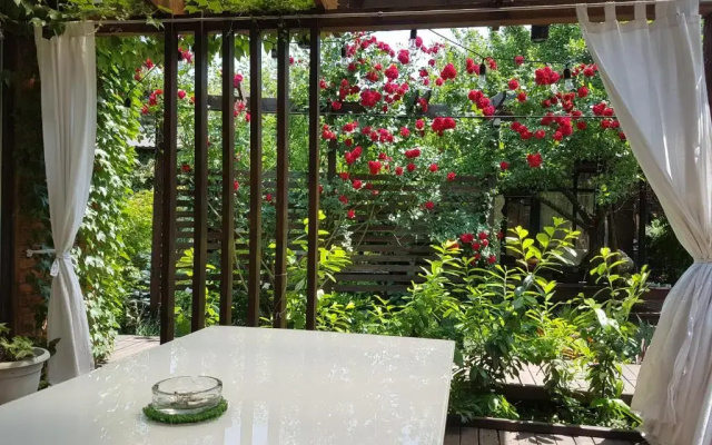  L'House Taganrog 