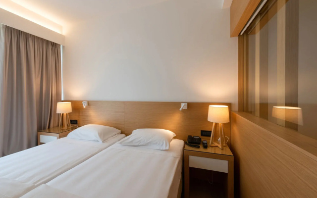Pharae Palace Hotel