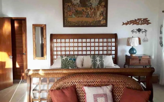 Caribbean Chic ocean front home 3 min to beach