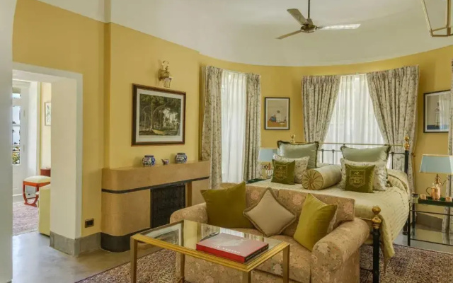 Kinwani House Araiya Anthology