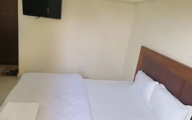 Hotel Suramma