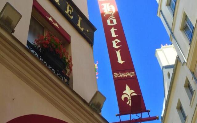 Отель Grand Hôtel Dechampaigne Франция, Париж - 6 отзывов об отеле, цены и фото номеров - забронировать отель Grand Hôtel Dechampaigne онлайн вид на фасад
