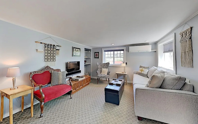 2805 23rd Ave W Home