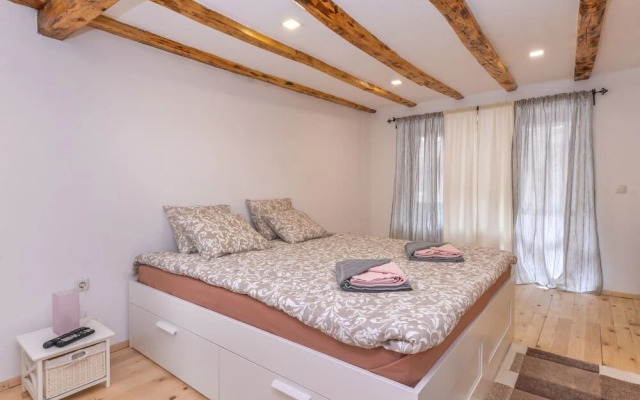FM Deluxe 2-BDR Maisonette - Artistic Serdika