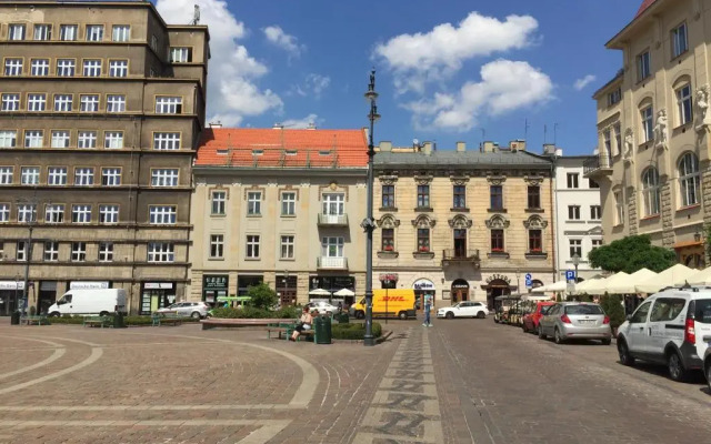 Main Square - Pollack's House
