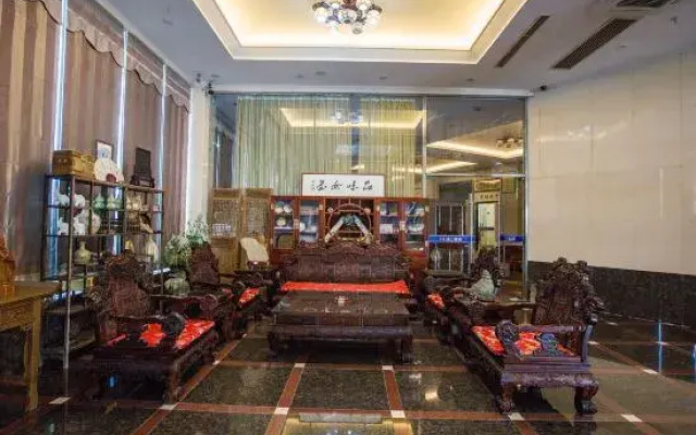 Nvshu Hotel