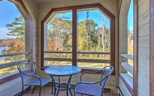 Dunes Pointe C-7 1 Bedroom Condo by Redawning