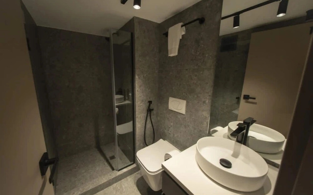 Loft-style 1br Apt At Coco del mar