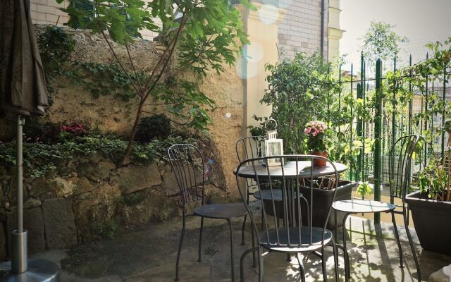 Отель Comoda Casa Paleocapa con Giardino Италия, Генуя - отзывы, цены и фото номеров - забронировать отель Comoda Casa Paleocapa con Giardino онлайн вид на фасад