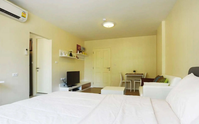 Baan Peang Ploen By Favstay