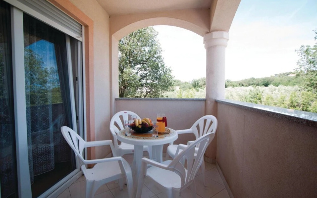 Nice Apartment in Medulin With 2 Bedrooms