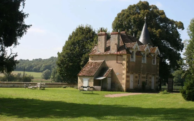 Le pavillon du château de Prye