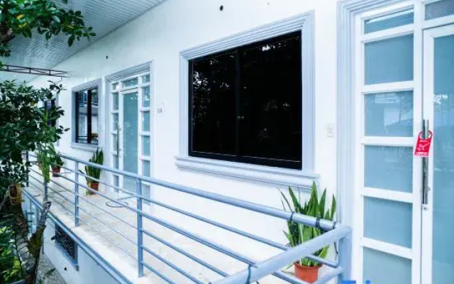 RedDoorz @ Lao Singuan Homestay