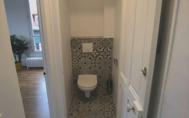 Апартаменты Apartment With 2 Bedrooms in Boulogne-billancourt, With Furnished Terrace and Wifi Булонь-Бийанкур