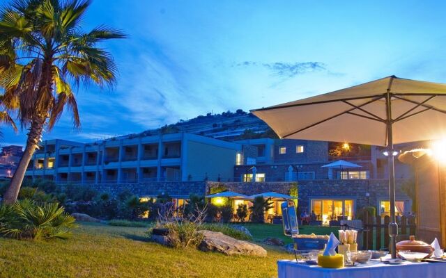 Aregai Marina Hotel & Residence вид на фасад
