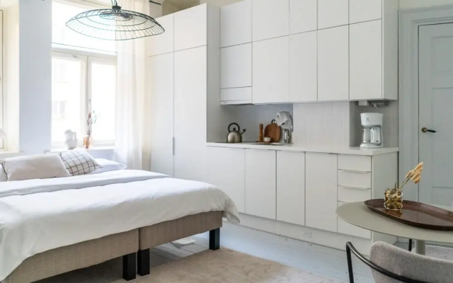 Central studio with spacious bathroom