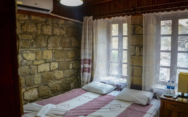 Zeushan Hotel