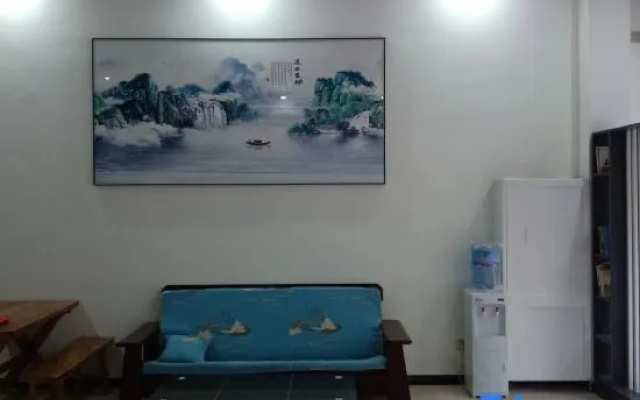 Xinqi Hotel