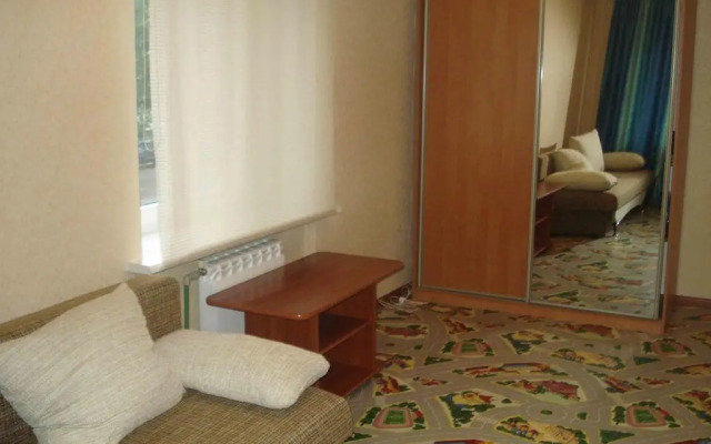 Apartment on B. Hmelnitskogo