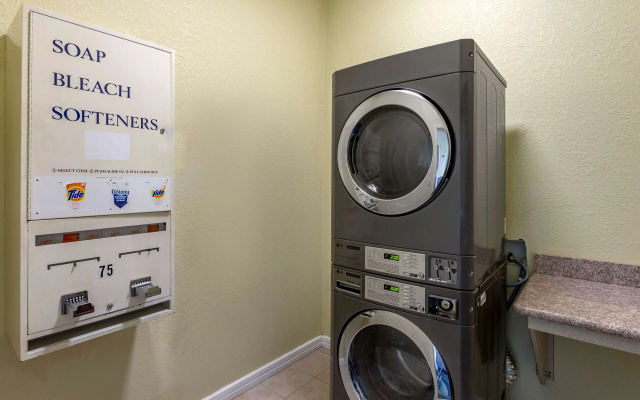 Best Western Plus Springfield Airport Inn