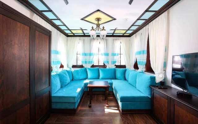 Armaco Residence