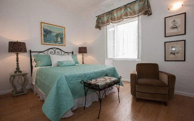 City Center Sunset Apartments