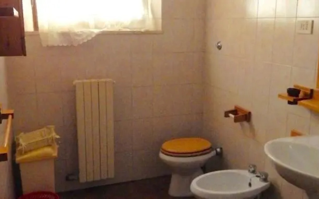N104 - Numana, Ampio Trilocale Con Giardino E Doppi Servizi