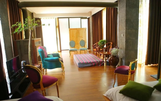 Qinglu Shangzhai Art Hotel