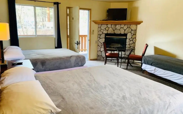 Snow Bear Lodge