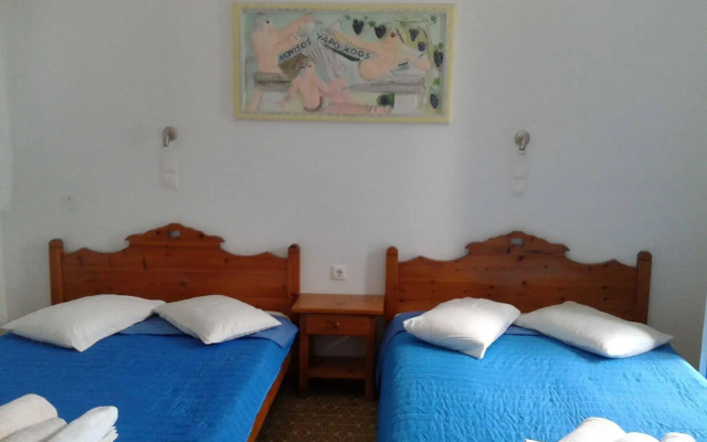 Perissa Hotel