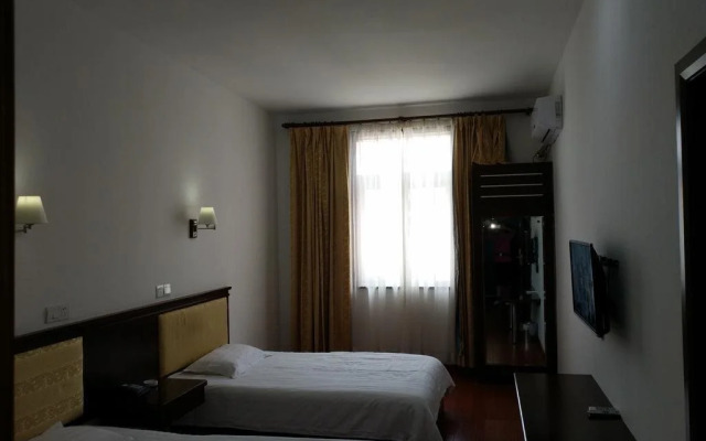 Shanghai Junhang Holiday Hotel