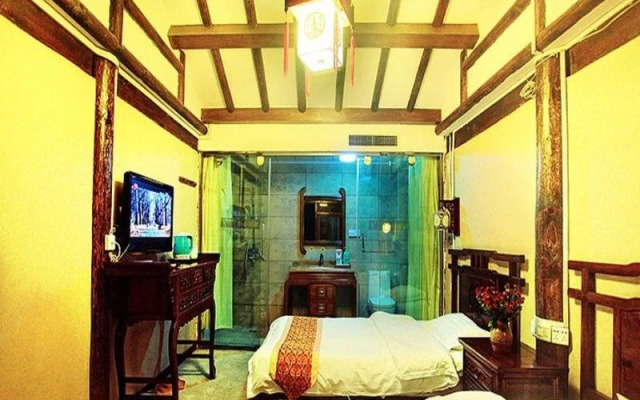 Old House Inn
