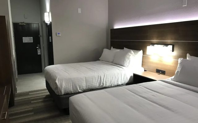 Holiday Inn Express Naples South - I-75