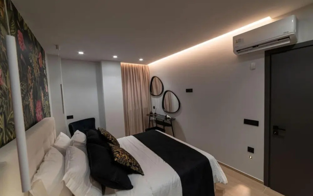 Beautiful 4-bed Villa Ria in Vathianos Kampos