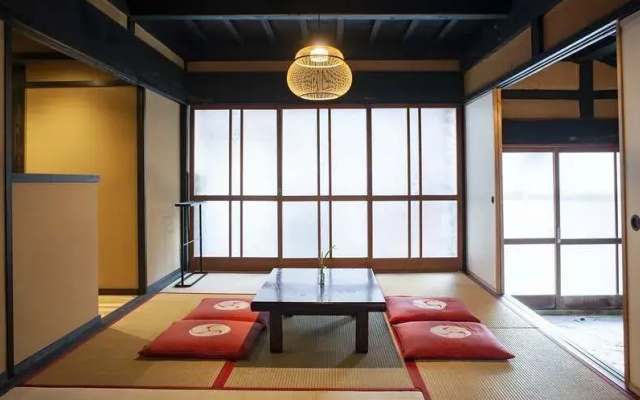 Rita Izumo Sagiura