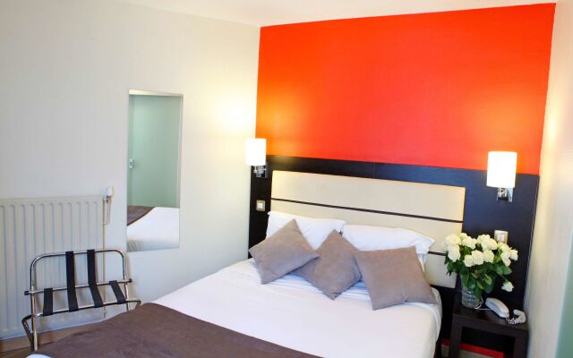 Отель Sure Hotel by Best Western Paris Gare du Nord Франция, Париж - 12 отзывов об отеле, цены и фото номеров - забронировать отель Sure Hotel by Best Western Paris Gare du Nord онлайн комната для гостей