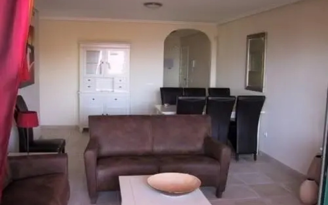 Appartementen Semiramis Ii