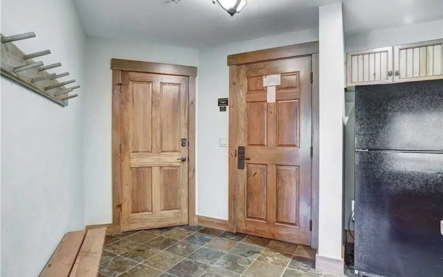 Mountain Thunder Lodge 1209 by RedAwning