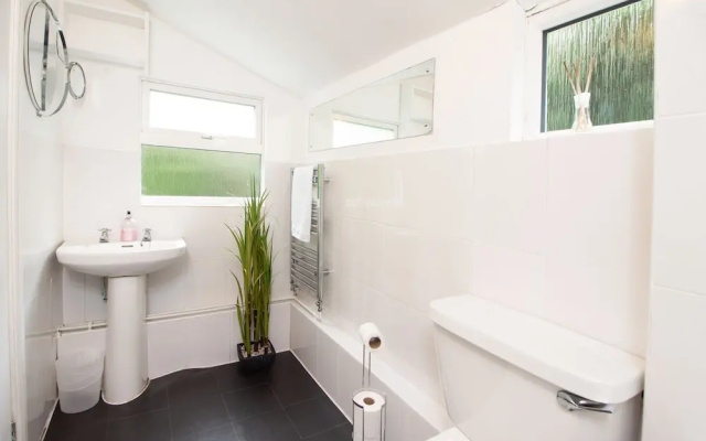Raleigh's Suite - Exeter
