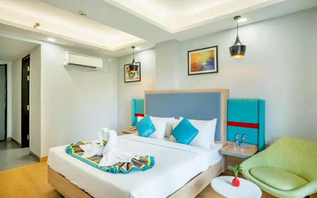 Inde Hotel Golf Course Extension