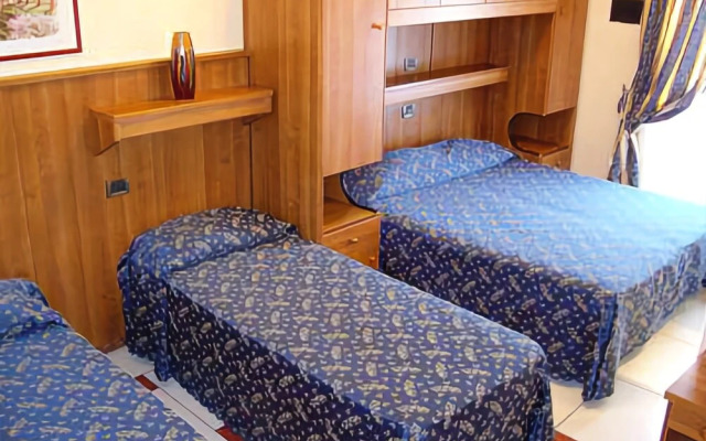 Hotel Mari 2
