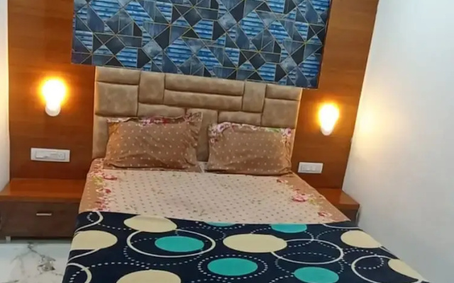Goroomgo Sanskar Villa Ahmedabad