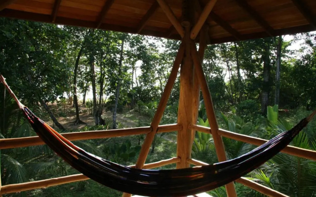 Bluff Beach Retreat