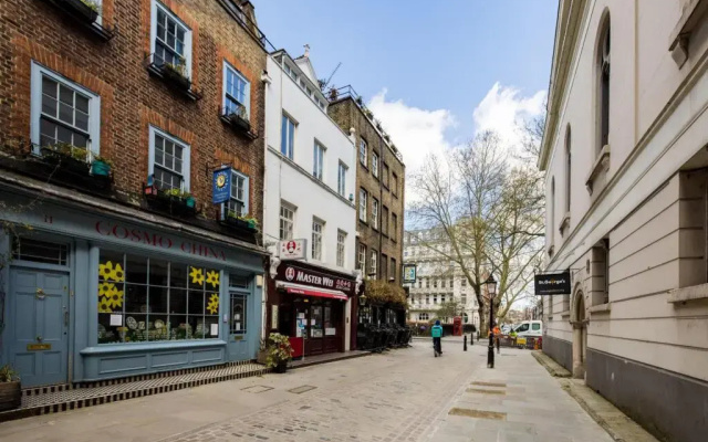 Contemporary 1-Bedroom Bloomsbury Apartment