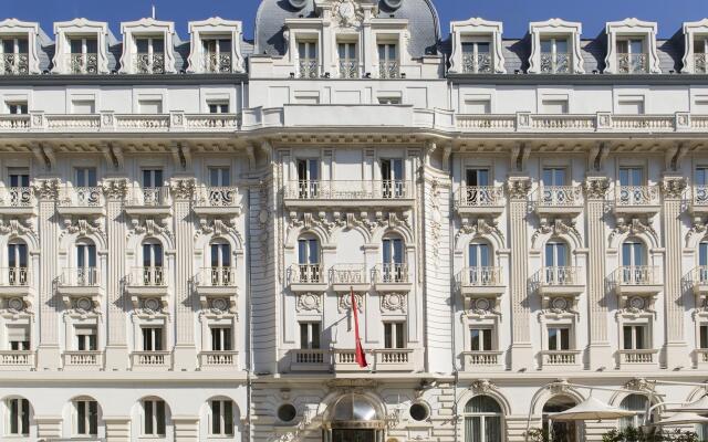 Отель Boscolo Exedra Nice, Autograph Collection вид на фасад