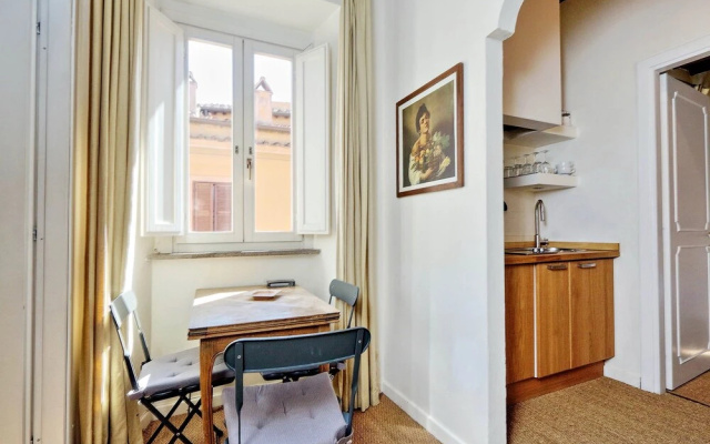 Trevi Lovely Terrace Apartment